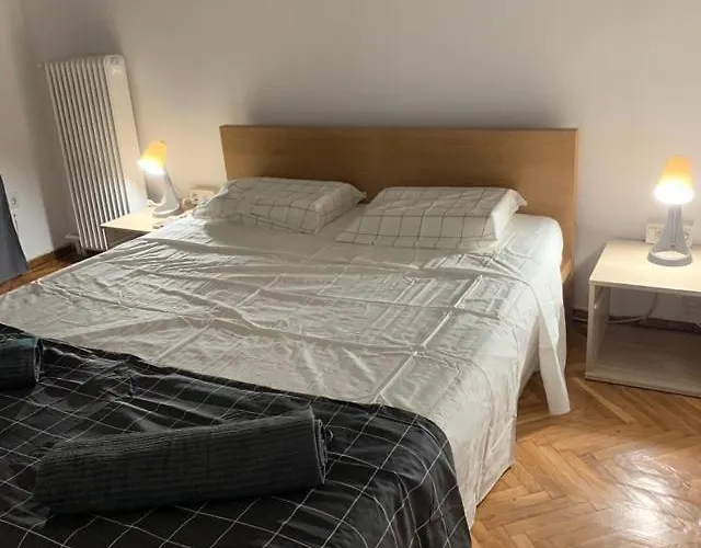Acharnon Suite