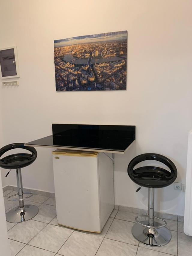 Acharnon Apartment *